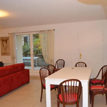 Apartmanhotel Aix 4*