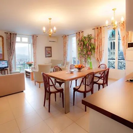 Aix Aparthotel 4*